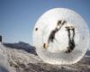 Zorbing mortal: una esfera con dos jóvenes rusos acabó despeñándose en el Cáucaso