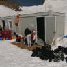 Imagen de las pequeñas instalaciones de la pista de esquí de la Jungfrau, foto Lugares de Nieve