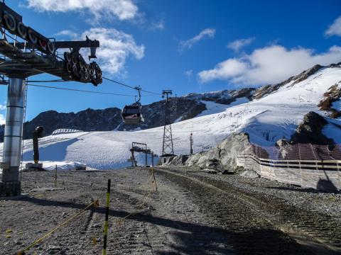 La pista de la Copa del Mundo de Sölden comienza a la izquierda del poste