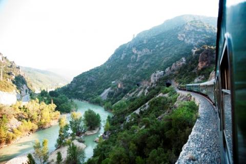 El Tren dels Llacs ofrece un recorrido de gran belleza