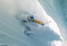 Oakley sorprende con su primer casco para la nieve, el MOD5