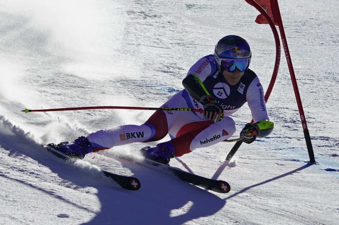 Odermatt conquista primer Super-G de la Copa del Mundo de esquí en Beaver Creek