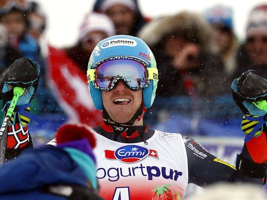 Ted ligety se impone con mano firme en el Gigante de St. Moritz