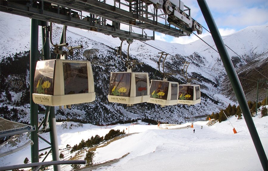 FGC renueva el telecabina de Vall de Núria