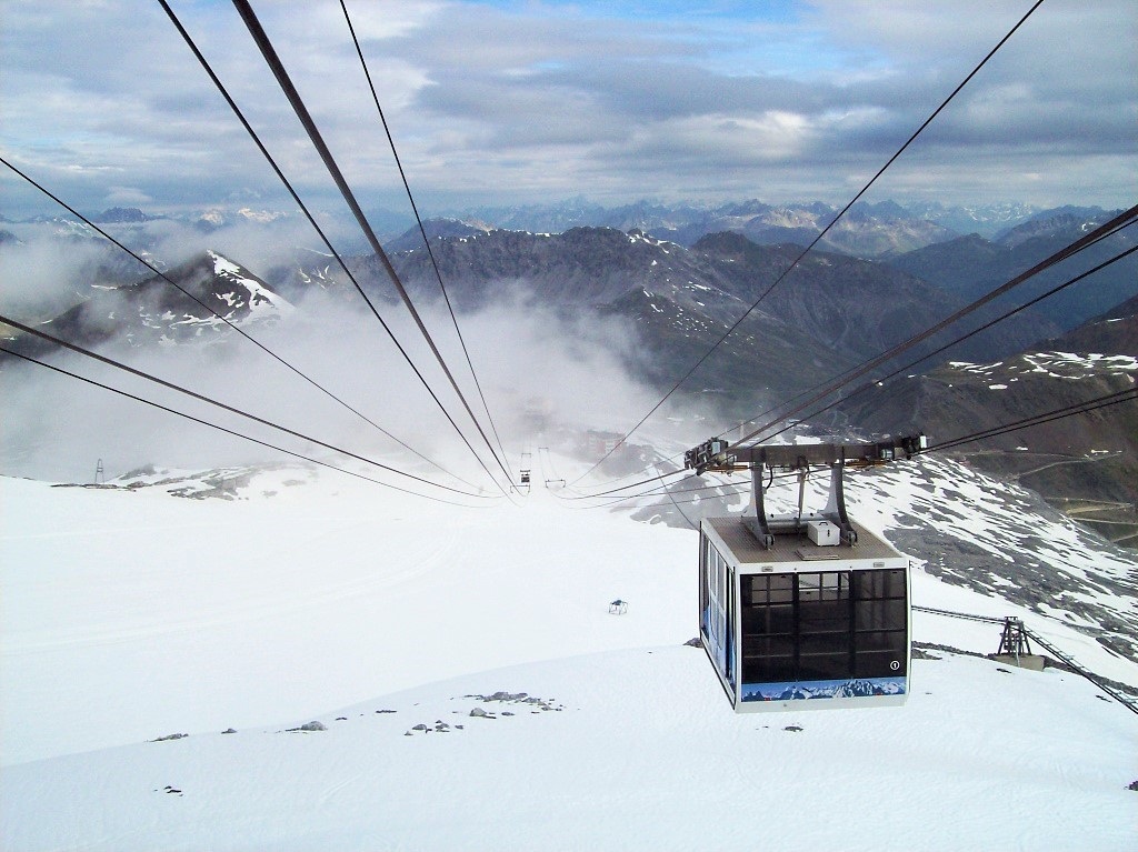 Un nuevo teleférico pone la Sellaronda muy cerca de ser el Dominio de Esquí más grande del Mundo