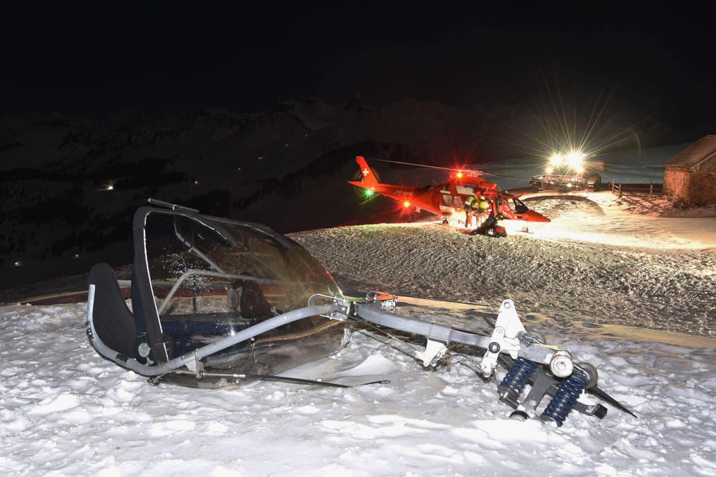 Cuatro heridos, dos muy graves, al caer un telesilla en la estación de Stoos-Fronalpstock, en Suiza