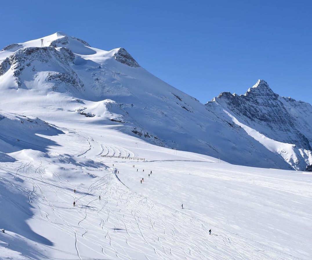 Espectacular primer fin de semana de esquí en Tignes y Les 2 Alpes con mascarilla