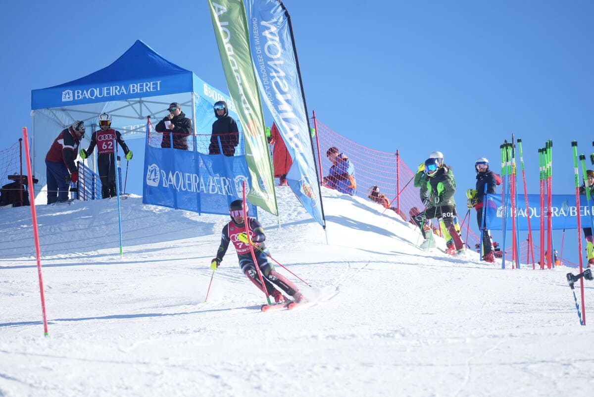 Se disputa un competido Trofeo FIS Blanca Fernández Ochoa en Baqueira Beret