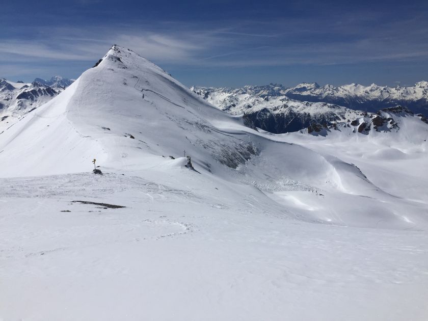 Mueren dos esquiadores por las heridas causadas por una avalancha en Suiza