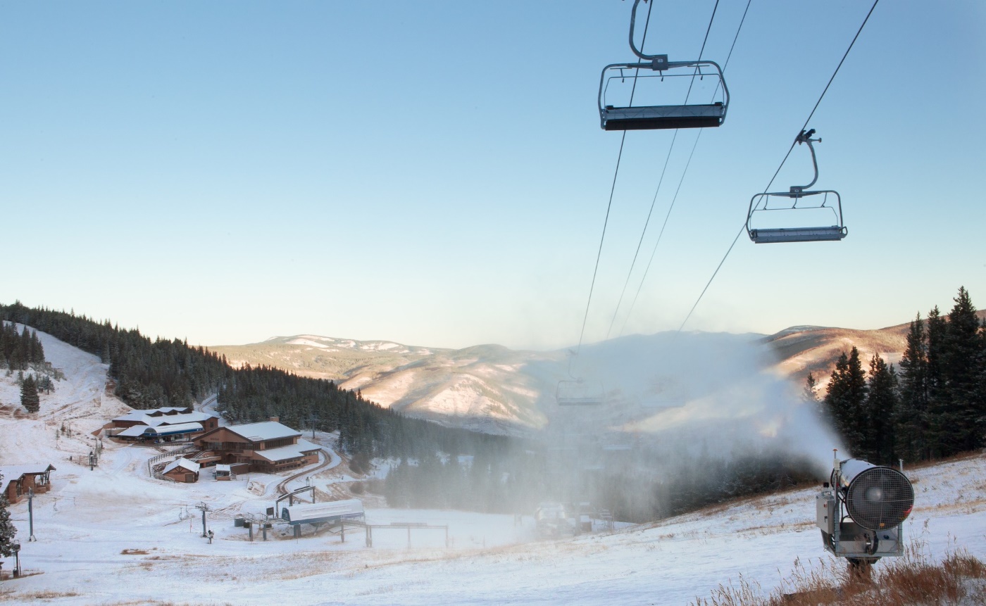 La estación de Vail pone en marcha su batería de cañones de nieve