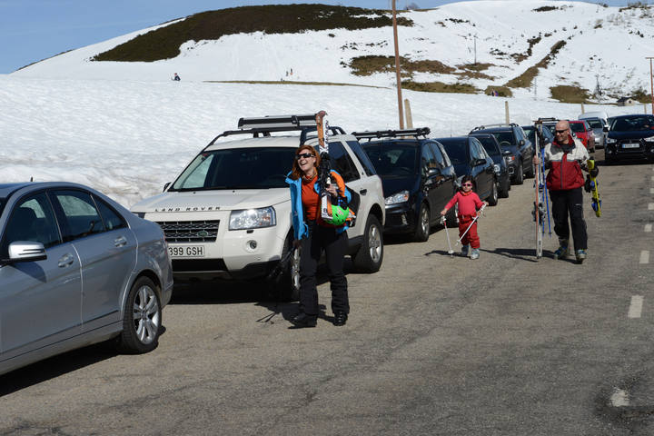 La Nieve de Asturias se va hasta la próxima pero deja buenos resultados en las estaciones