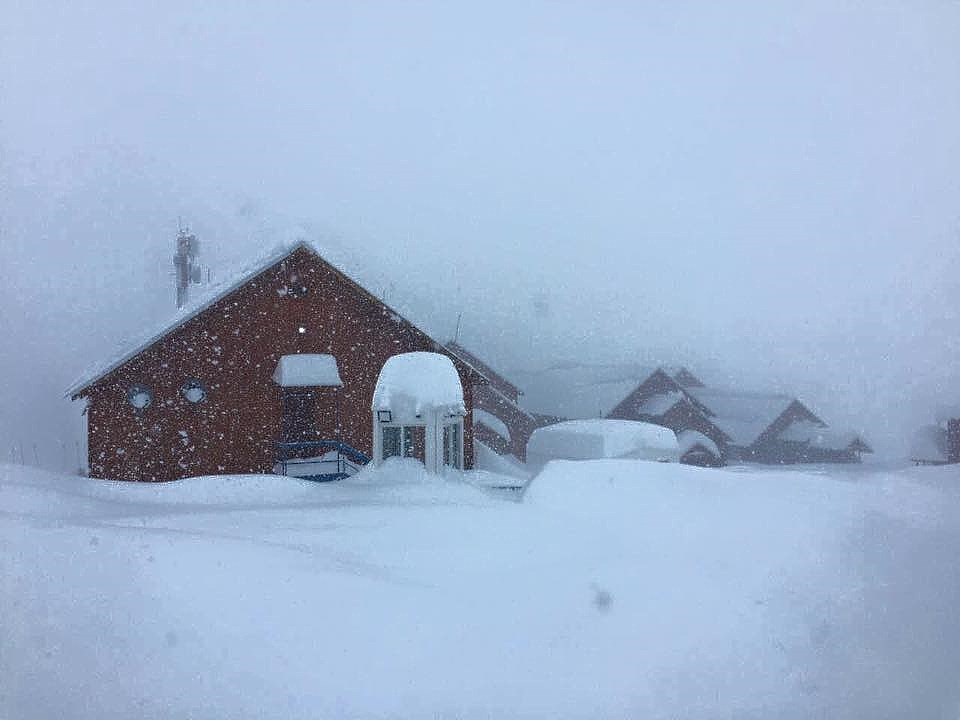 Las estaciones de Chile recibirán casi un metro de nieve los próximos dos días