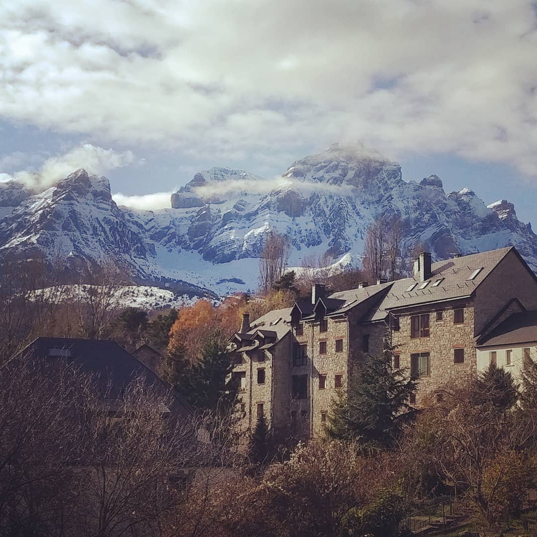 Los habitantes del Pirineo tendrán el forfait Ski Pirineos casi a mitad de precio