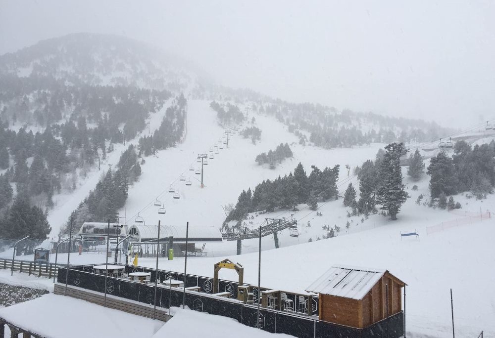 Vallnord despide el 2017 con el 100% de pistas abiertas y 125 cm de nieve