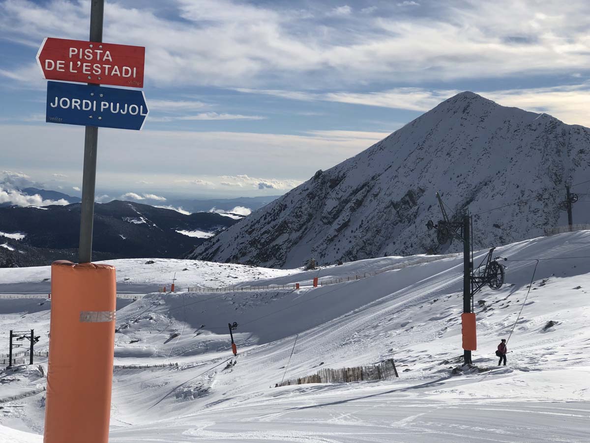 Vallter 2000 reserva algunas pistas para el Puente