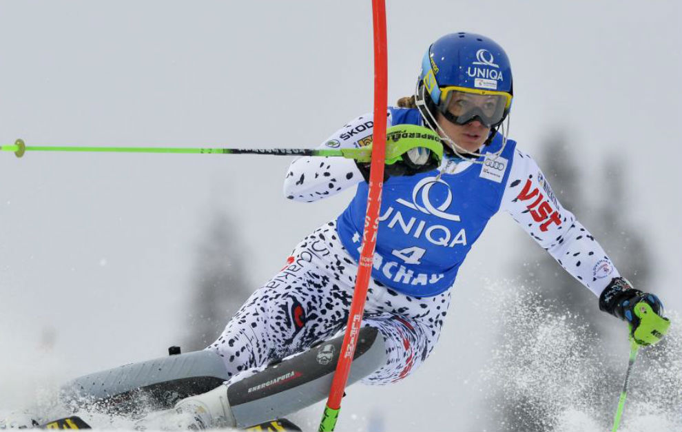 Zuzulova gana en Flachau y se repite el desastre del equipo femenino austriaco