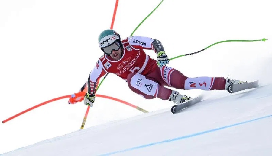 Kriechmayr supera a Odermatt y gana el SG de Kitzbühel 