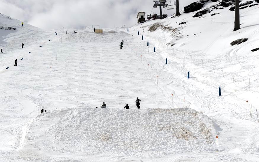 ¡Sierra Nevada a punto! Hoy entrenos y el martes, inauguración de la competición