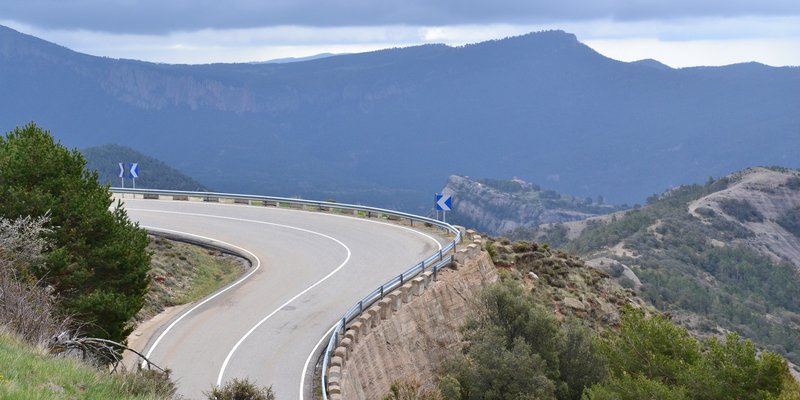 Desde ciertos rincones se pueden apreciar unas vistas espectaculares a la Vall de Lord o La Serra de Bussa