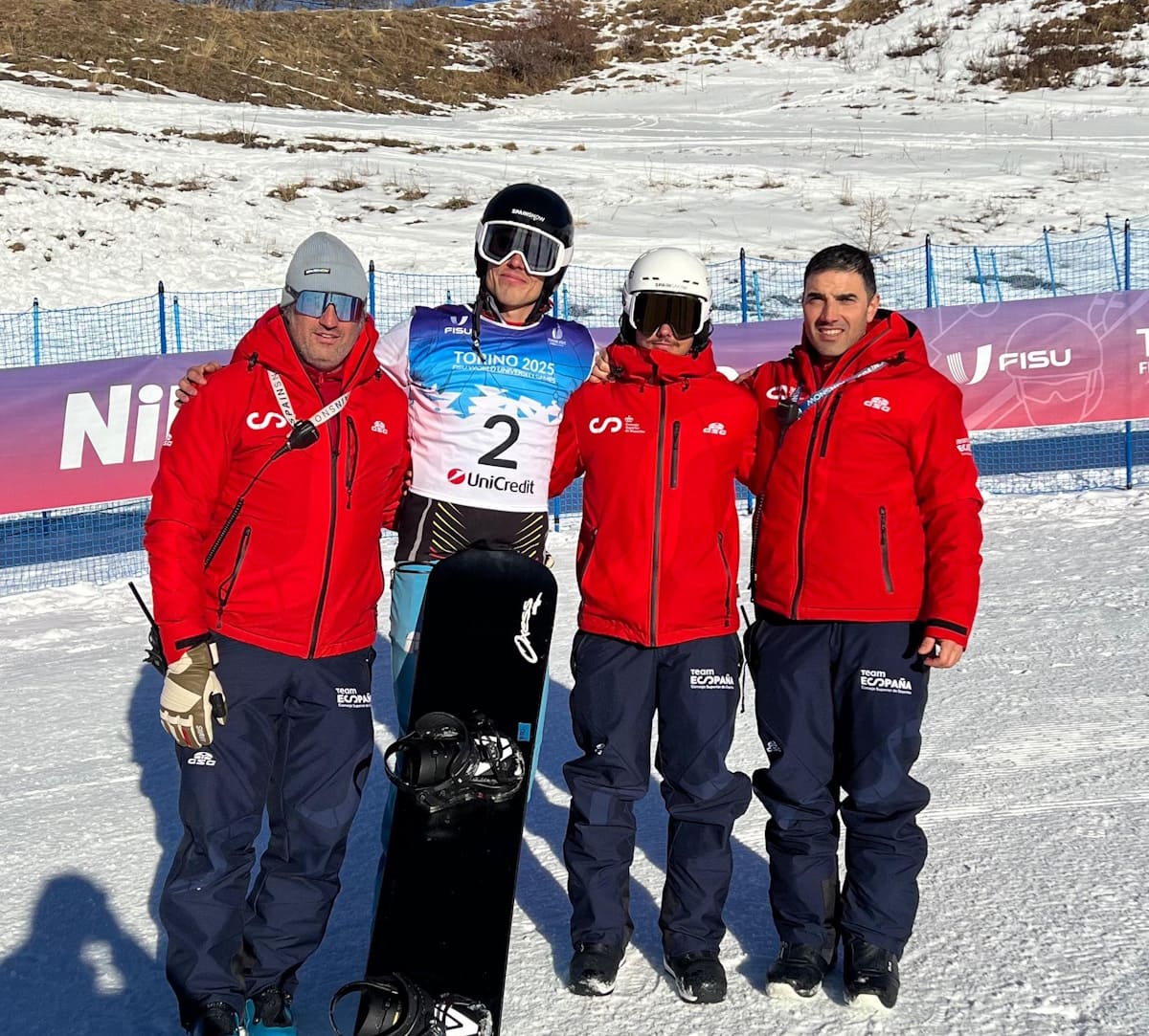 Bernat Ribera se cuelga la plata en Snowboardcross en la Universiada de Torino