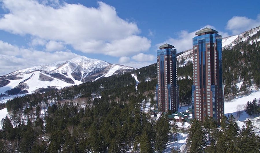 Un grupo chino pone a la venta una estación de esquí japonesa por 237 millones de dólares