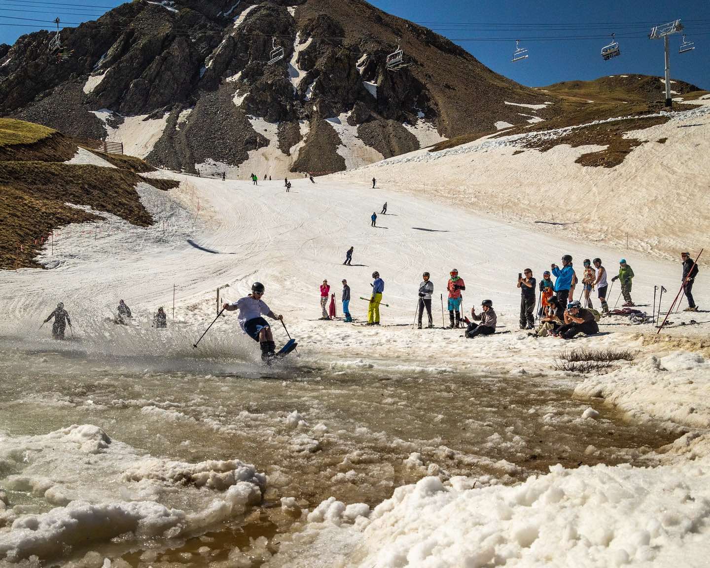 Arapahoe Basin cierra una de las temporadas más largas del mundo con 222 días de esquí