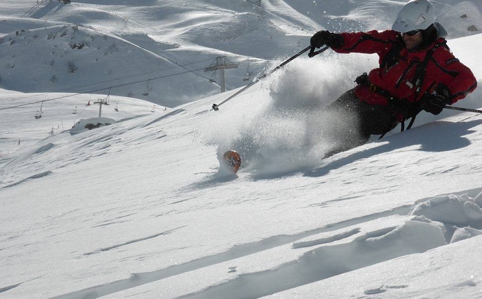 El curso del CFEM en Piau-Engaly incluye técnica y seguridad del Freeride. Foto Piau. Rider Agustí Mestre