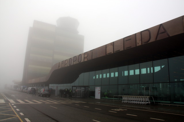 Los primeros turistas israelís con destino Andorra desviados por la niebla