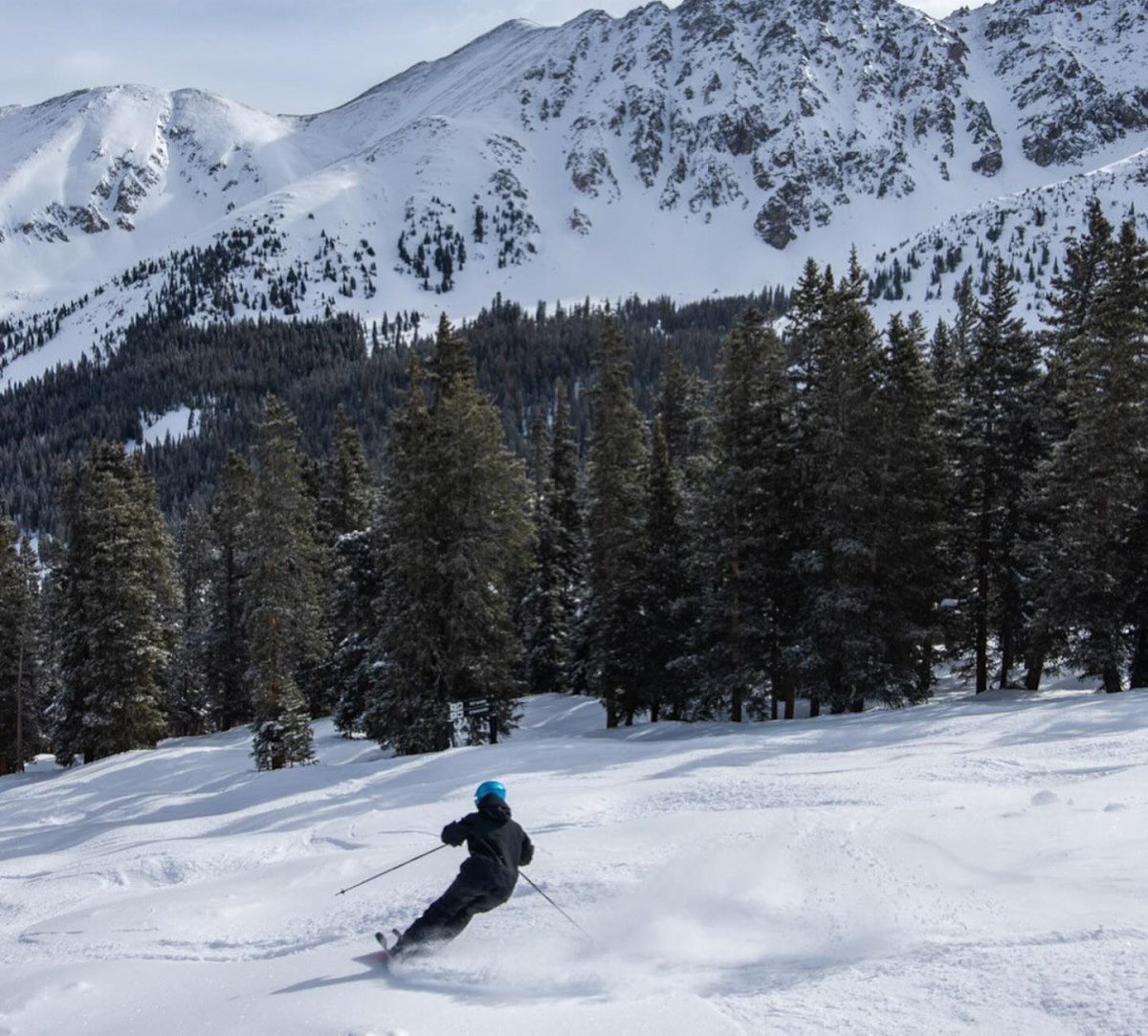 Arapahoe Basin en Colorado extiende la temporada de esquí hasta junio