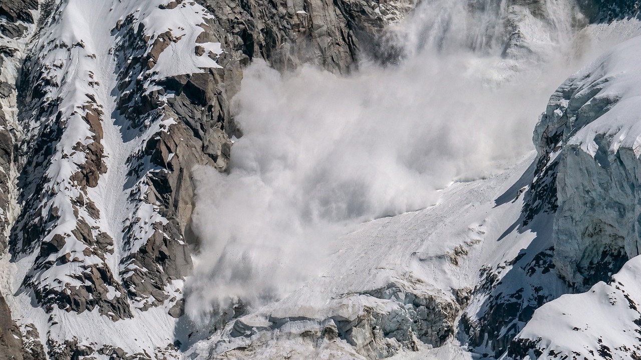 Saboya: Una esquiadora de 44 años fallece en una avalancha fuera de pista en La Norma