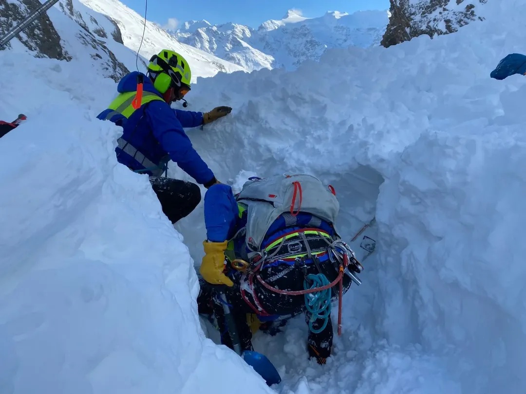 Tres nuevas víctimas mortales en dos avalanchas fuera de las pistas en los Alpes franceses