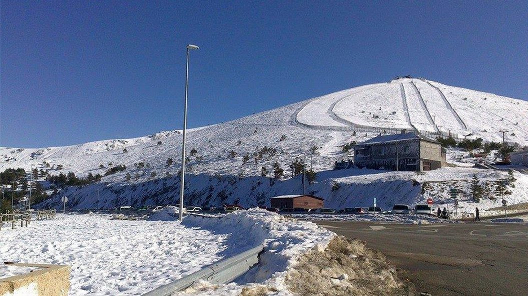 Las pistas de esquí madrileñas de Navacerrada se aseguran abrir hasta 2053 