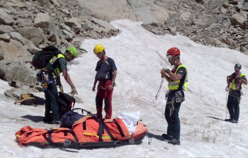 Muere un montañero francés en Benasque tras caer al vacío desde 50 metros