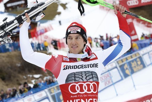 Carlo Janka rey de Wengen al ganar la supercombinada