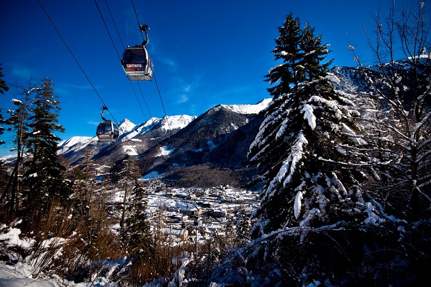 Pueblo/estación de Cauterets. Crédito foto crédito Matthieu Pinaud-Grupo N´PY