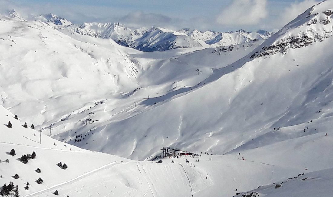 Hasta 250 cm y divertidas pruebas, argumentos de las estaciones de Aramón para el fin de semana