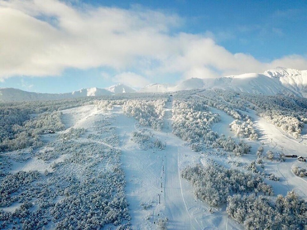 Cerro Chapelco abre sus pistas este sábado con mucha nieve