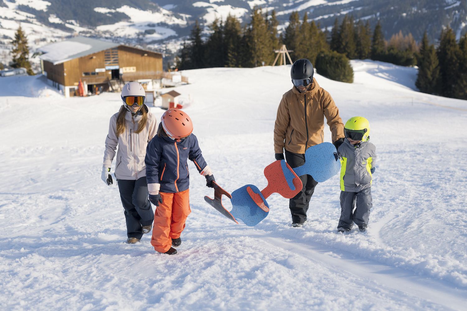 Ventajas y desventajas del mono de esquí para niños