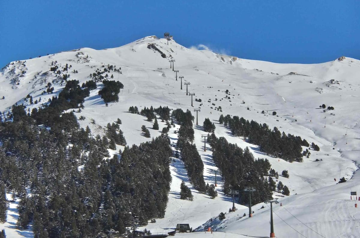 Así se ha construido el nuevo telesilla Dossau, la estrella de este invierno en Baqueira Beret