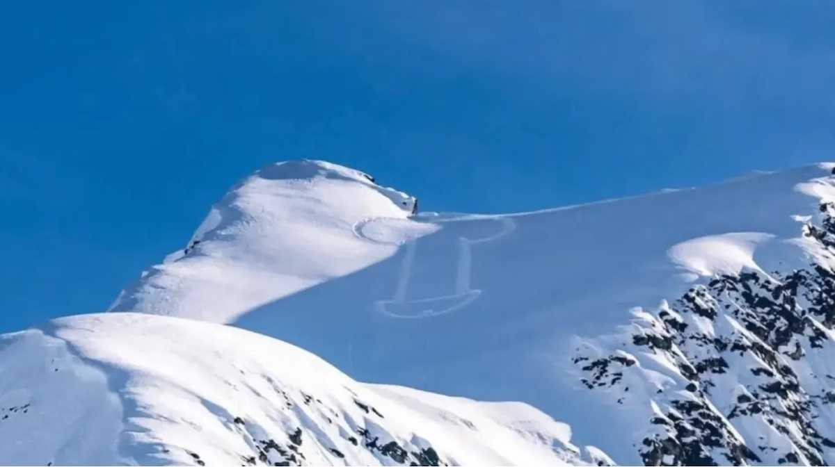 Polémica por un falo gigante dibujado sobre la nieve