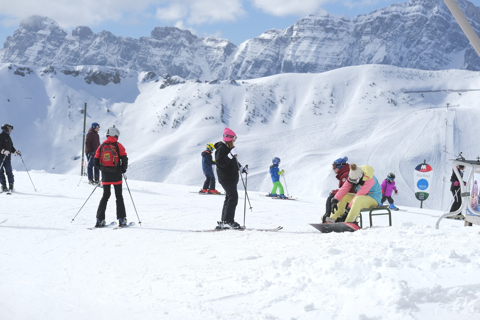 Formigal y Cerler encaran una Semana Santa con nieve fresca y ofertas "imbatibles"