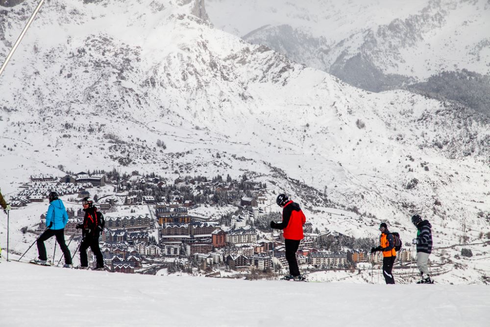 La nevada caída en Formigal-Panticosa y Cerler hace de este sábado el mejor de la temporada