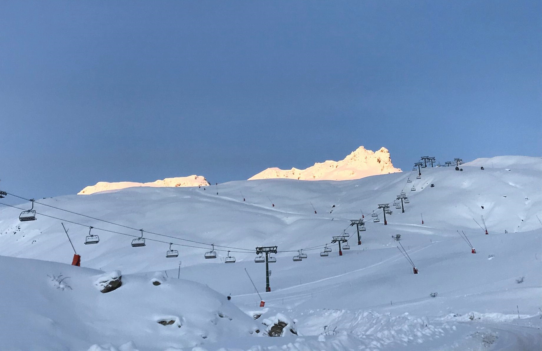 Así ha sido el primer día de la temporada en Aramón Formigal: 26 pistas y hasta 140 cm