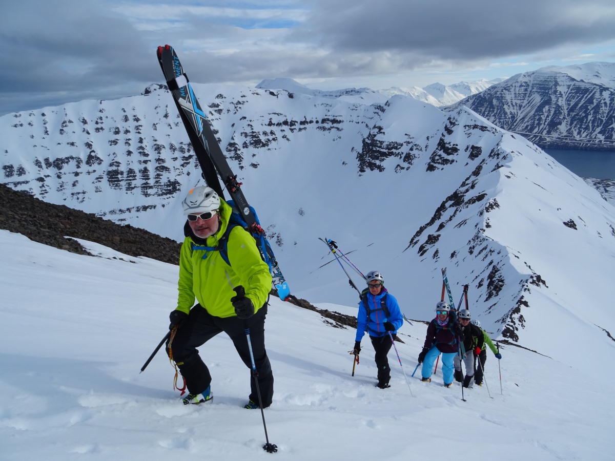 petróleo inercia Touhou Guía básica para iniciarse en el esquí de montaña