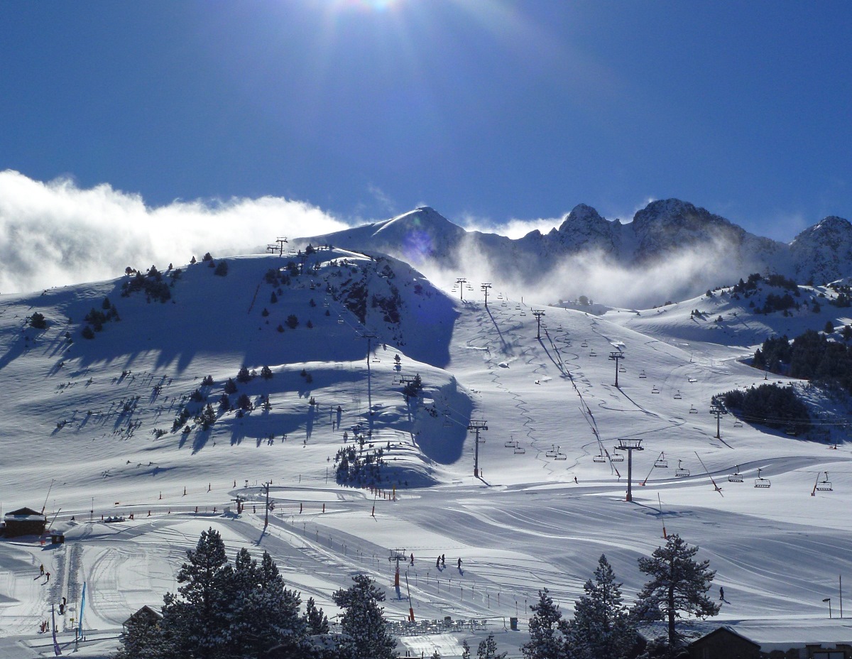 San Valentín con nieve y pistas sin fin en Grandvalira 