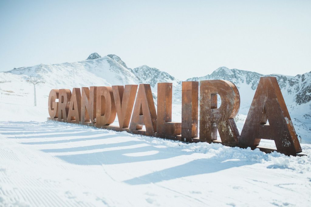 Grandvalira Resorts abre 210 km de pistas y acoge la élite del esquí de montaña este fin de semana