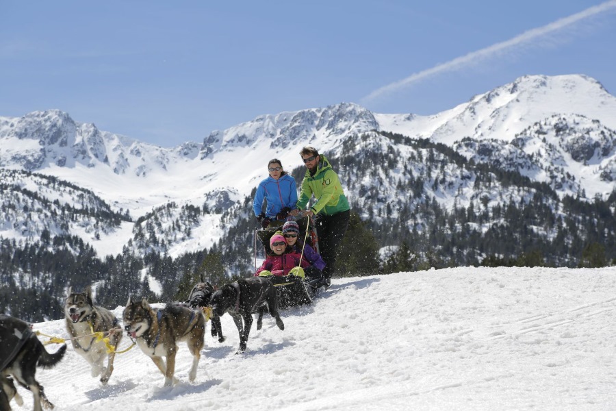 Grandvalira vivirá una Semana Santa plena de nieve y diversión