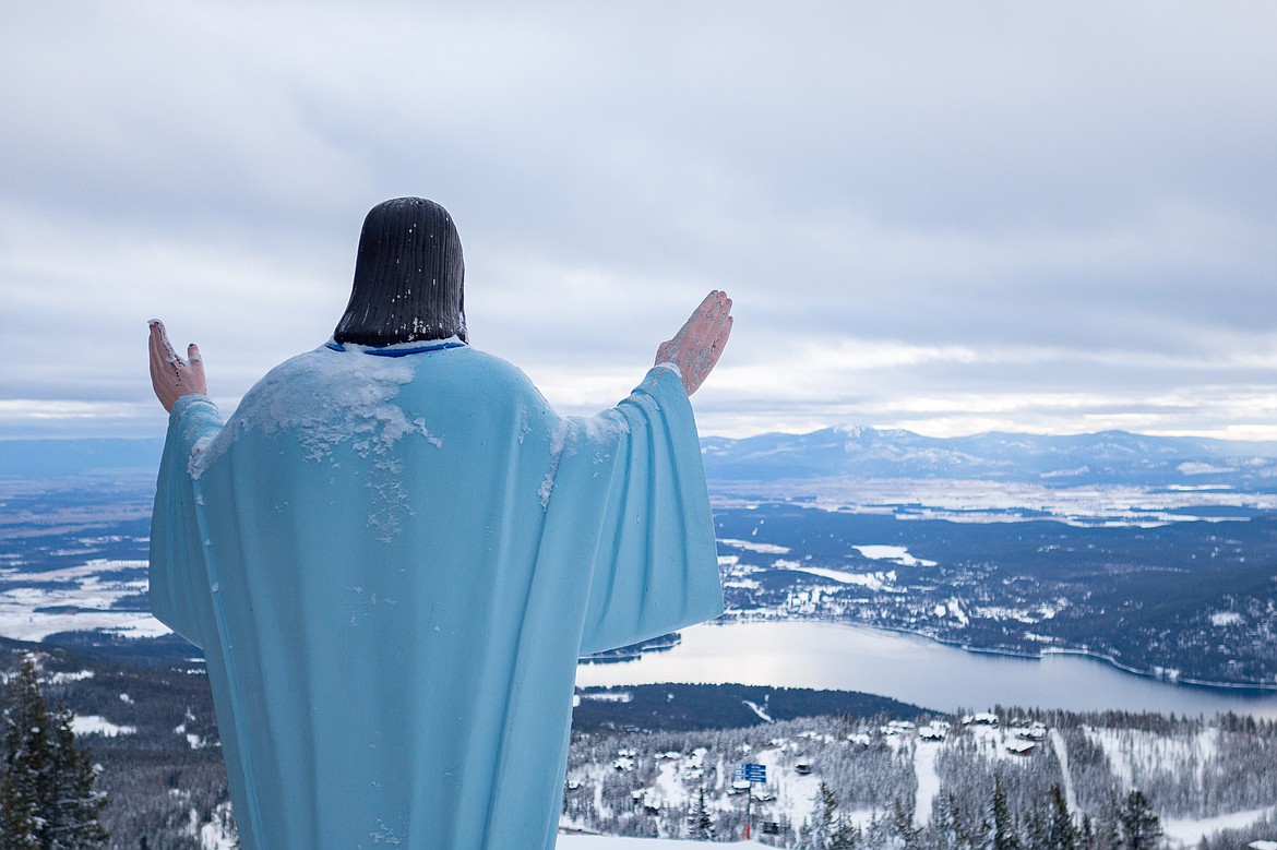 Polémica por las estatuas religiosas en las pistas de esquí de Estados Unidos