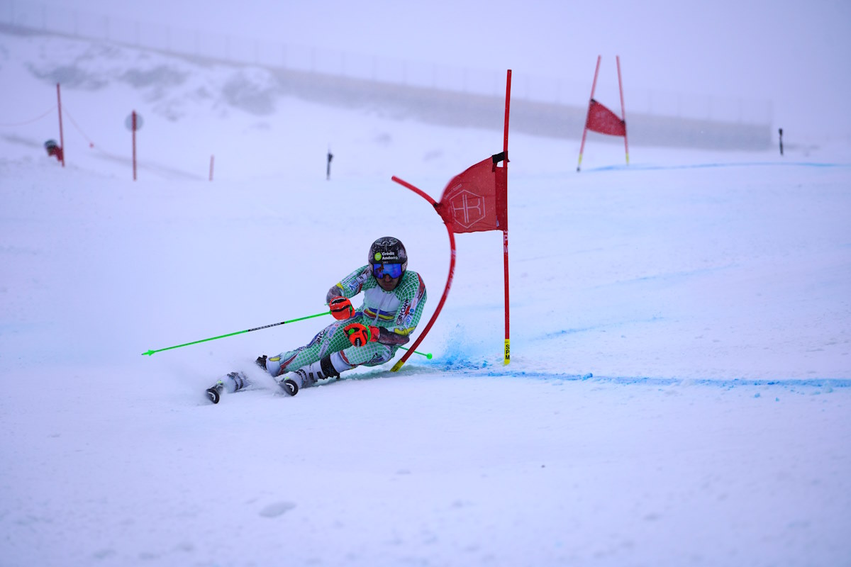 Joan Verdú listo para su debut del domingo en la Copa del Mundo de Sölden