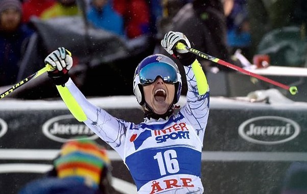 Sigue la impresionante racha de Lindsey Vonn con su victoria en el Gigante de Are 